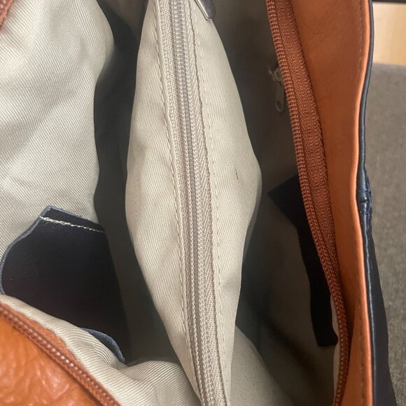 Anna Morellini Italian Leather Shoulder Bag - Picture 8 of 11